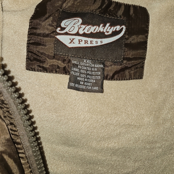 Coat - Picture 8 of 8